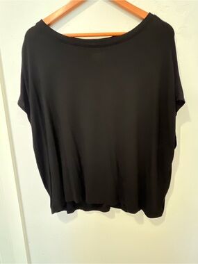 Lou & Grey Black Short-Sleeve Boatneck Relaxed Tee